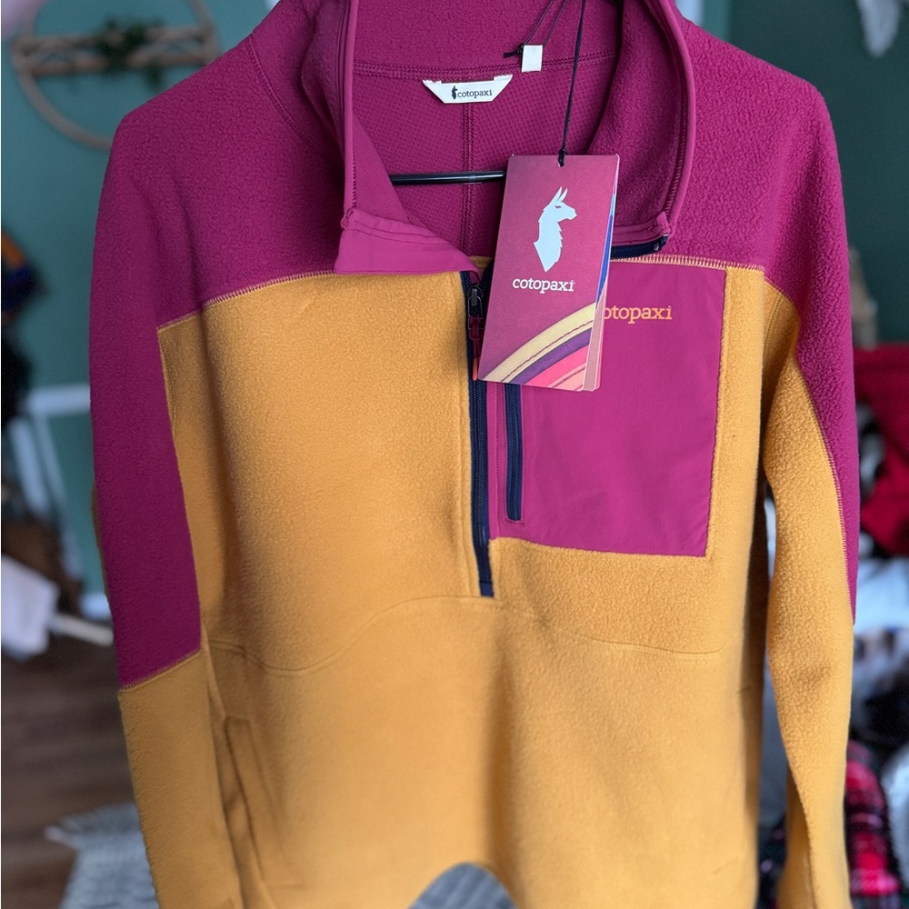 Cotopaxi Abrazo Half-Zip Women’s Fleece jacket, Size L, New with tags